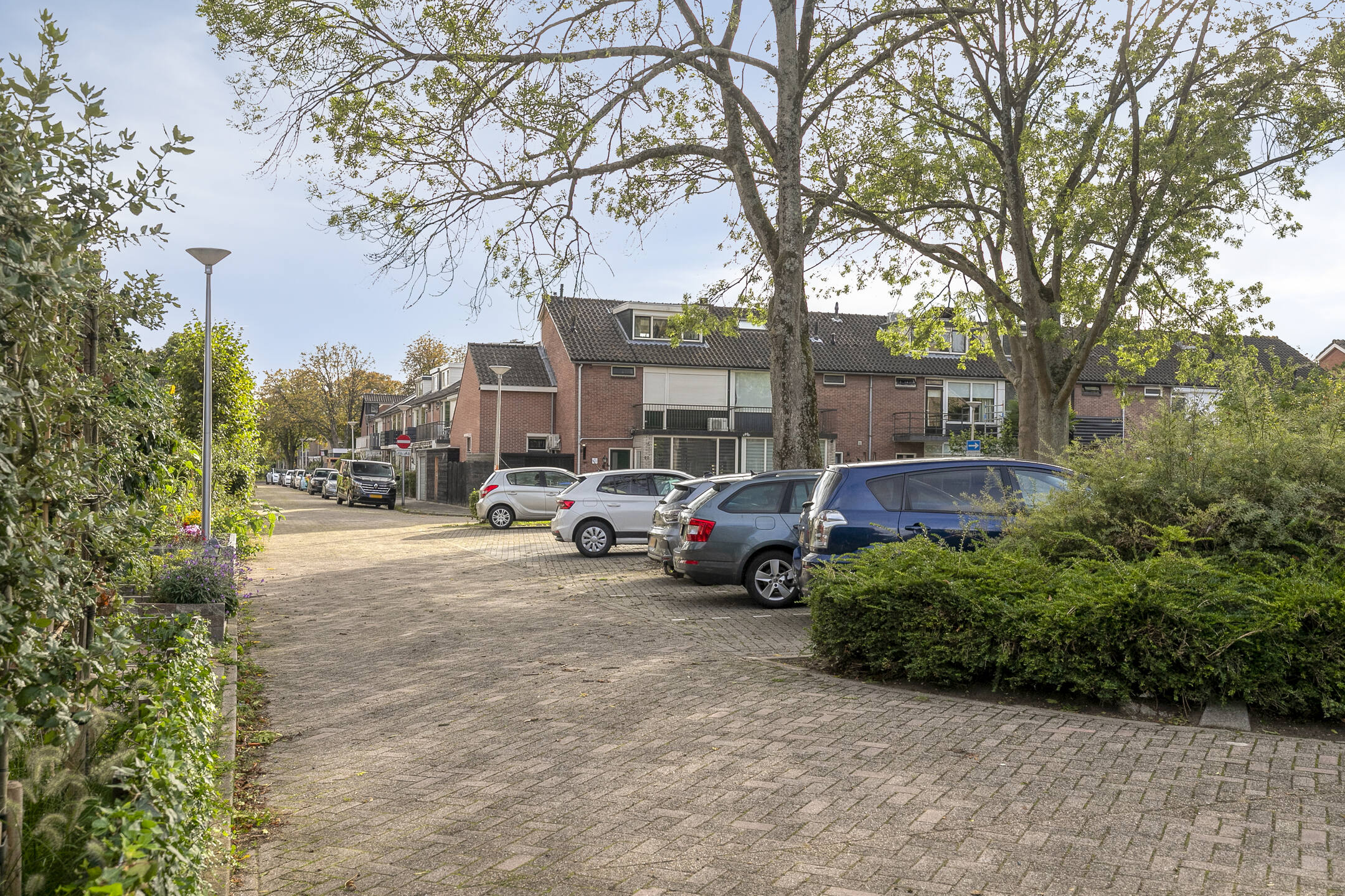 Warmoeziershof 65