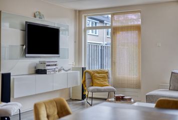 Van der Burghstraat 10, HENDRIK-IDO-AMBACHT