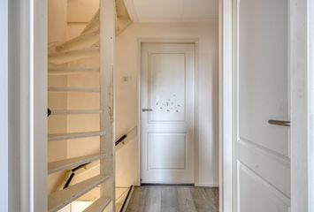 Van der Burghstraat 10, HENDRIK-IDO-AMBACHT