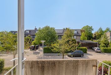 Van Renesseborch 31, HENDRIK-IDO-AMBACHT