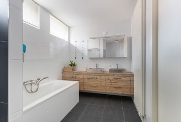 Hoogveen 86, HENDRIK-IDO-AMBACHT