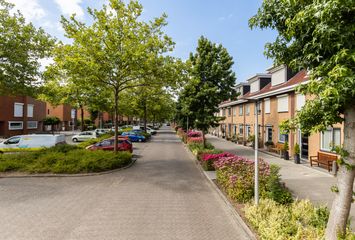 Agnes Bartoutslaan 66, HENDRIK-IDO-AMBACHT