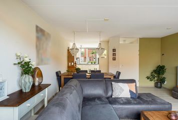 Agnes Bartoutslaan 66, HENDRIK-IDO-AMBACHT