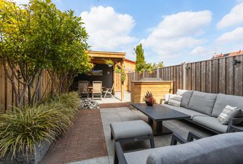 Agnes Bartoutslaan 66, HENDRIK-IDO-AMBACHT