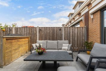 Agnes Bartoutslaan 66, HENDRIK-IDO-AMBACHT