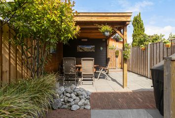 Agnes Bartoutslaan 66, HENDRIK-IDO-AMBACHT