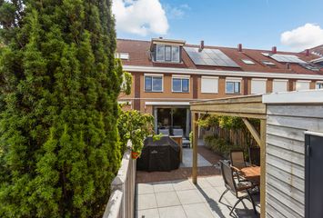 Agnes Bartoutslaan 66, HENDRIK-IDO-AMBACHT