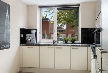 Agnes Bartoutslaan 66, HENDRIK-IDO-AMBACHT