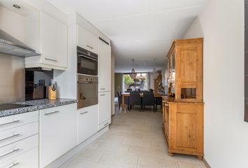 Agnes Bartoutslaan 66, HENDRIK-IDO-AMBACHT