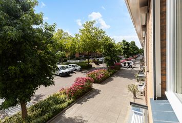 Agnes Bartoutslaan 66, HENDRIK-IDO-AMBACHT