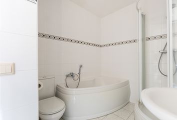 Agnes Bartoutslaan 66, HENDRIK-IDO-AMBACHT