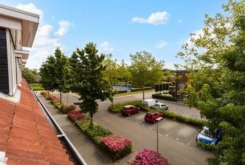 Agnes Bartoutslaan 66, HENDRIK-IDO-AMBACHT