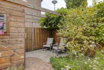 Pruylenborg 2, HENDRIK-IDO-AMBACHT