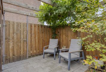 Pruylenborg 2, HENDRIK-IDO-AMBACHT