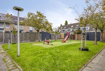 Pruylenborg 2, HENDRIK-IDO-AMBACHT