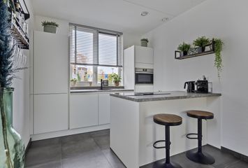 Zalm 60, HENDRIK-IDO-AMBACHT