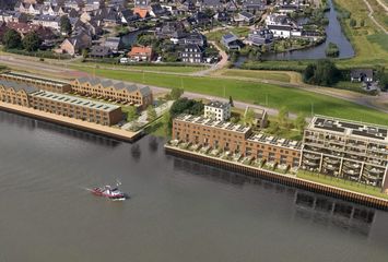 Kraanspoor 32, HENDRIK-IDO-AMBACHT