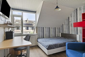 Huysweer 13, HENDRIK-IDO-AMBACHT