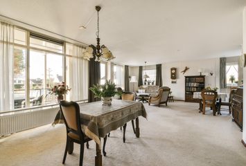 Oude Raadhuisplein 18, HENDRIK-IDO-AMBACHT