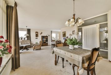 Oude Raadhuisplein 18, HENDRIK-IDO-AMBACHT