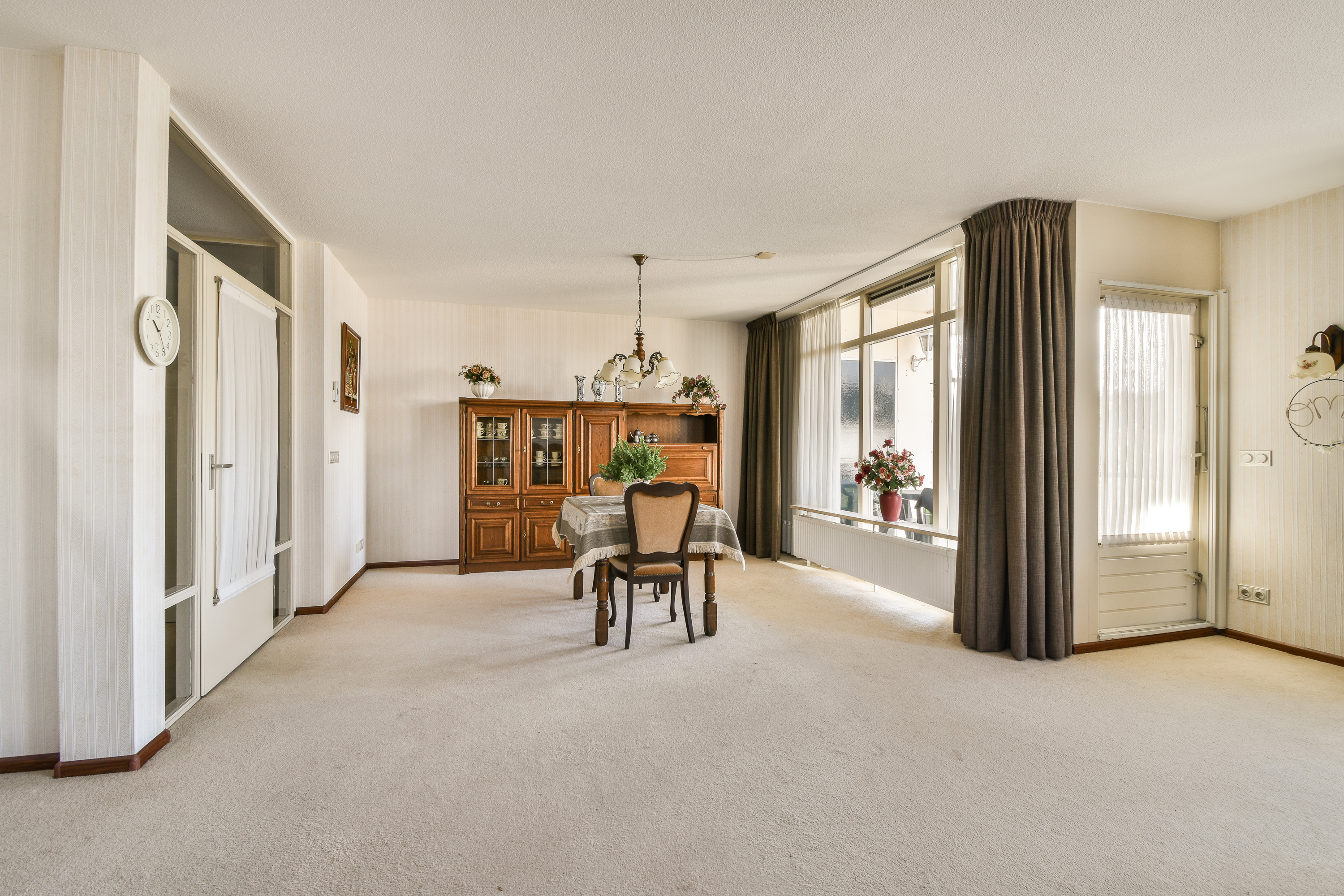 Oude Raadhuisplein 18