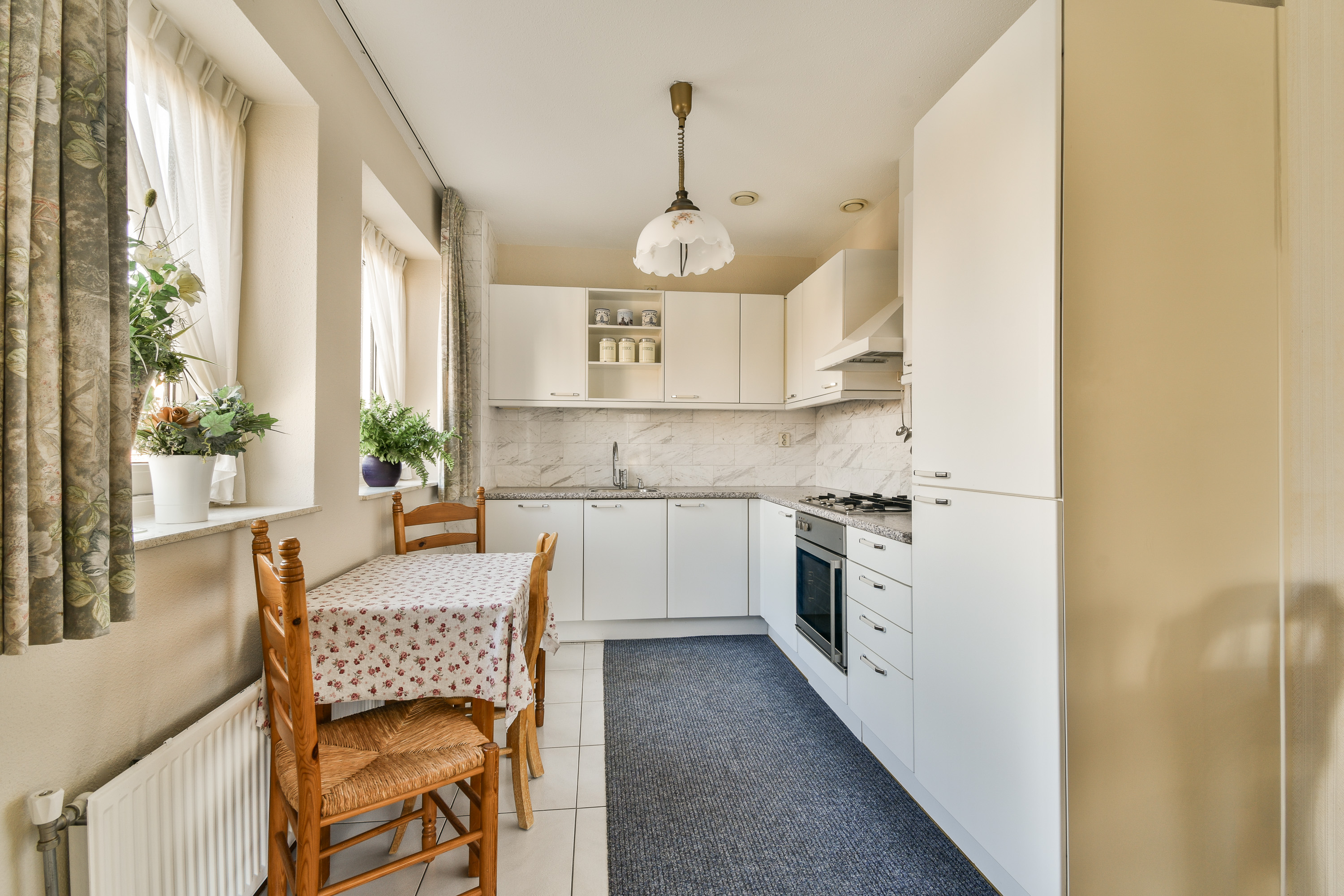 Oude Raadhuisplein 18