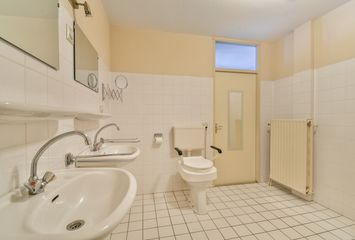 Oude Raadhuisplein 18, HENDRIK-IDO-AMBACHT