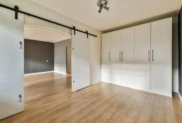 van Godewijckstraat 57, HENDRIK-IDO-AMBACHT