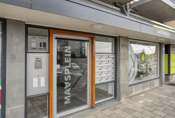 Maasplein 69, ZWIJNDRECHT