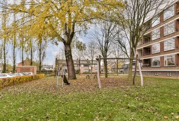 Staringlaan 108, PAPENDRECHT