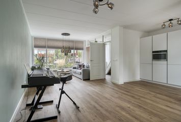 Warmoeziershof 65, HENDRIK-IDO-AMBACHT