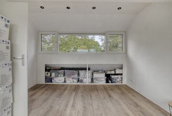 Warmoeziershof 65, HENDRIK-IDO-AMBACHT