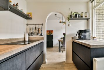 Witte de Withstraat 26, HENDRIK-IDO-AMBACHT