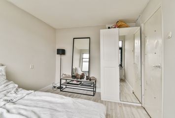 Witte de Withstraat 26, HENDRIK-IDO-AMBACHT