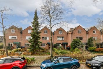 Assumburg 12, ZWIJNDRECHT