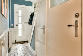 Oranjestraat 8, HENDRIK-IDO-AMBACHT