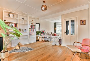 Oranjestraat 8, HENDRIK-IDO-AMBACHT