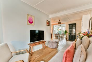 Oranjestraat 8, HENDRIK-IDO-AMBACHT