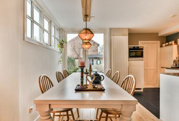 Oranjestraat 8, HENDRIK-IDO-AMBACHT