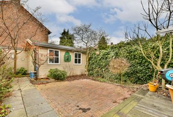 Oranjestraat 8, HENDRIK-IDO-AMBACHT