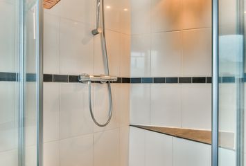 Oranjestraat 8, HENDRIK-IDO-AMBACHT