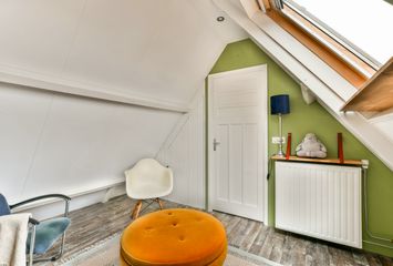 Oranjestraat 8, HENDRIK-IDO-AMBACHT