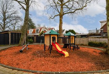 Oranjestraat 8, HENDRIK-IDO-AMBACHT