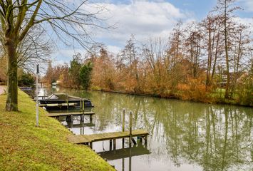 Oranjestraat 8, HENDRIK-IDO-AMBACHT