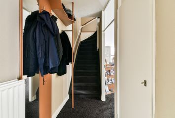 De Hil 2, HENDRIK-IDO-AMBACHT