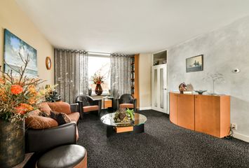 De Hil 2, HENDRIK-IDO-AMBACHT