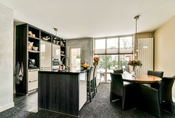 De Hil 2, HENDRIK-IDO-AMBACHT