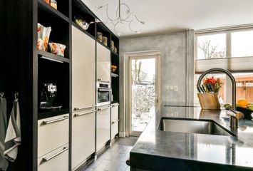 De Hil 2, HENDRIK-IDO-AMBACHT