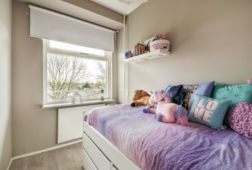 van Godewijckstraat 99, HENDRIK-IDO-AMBACHT