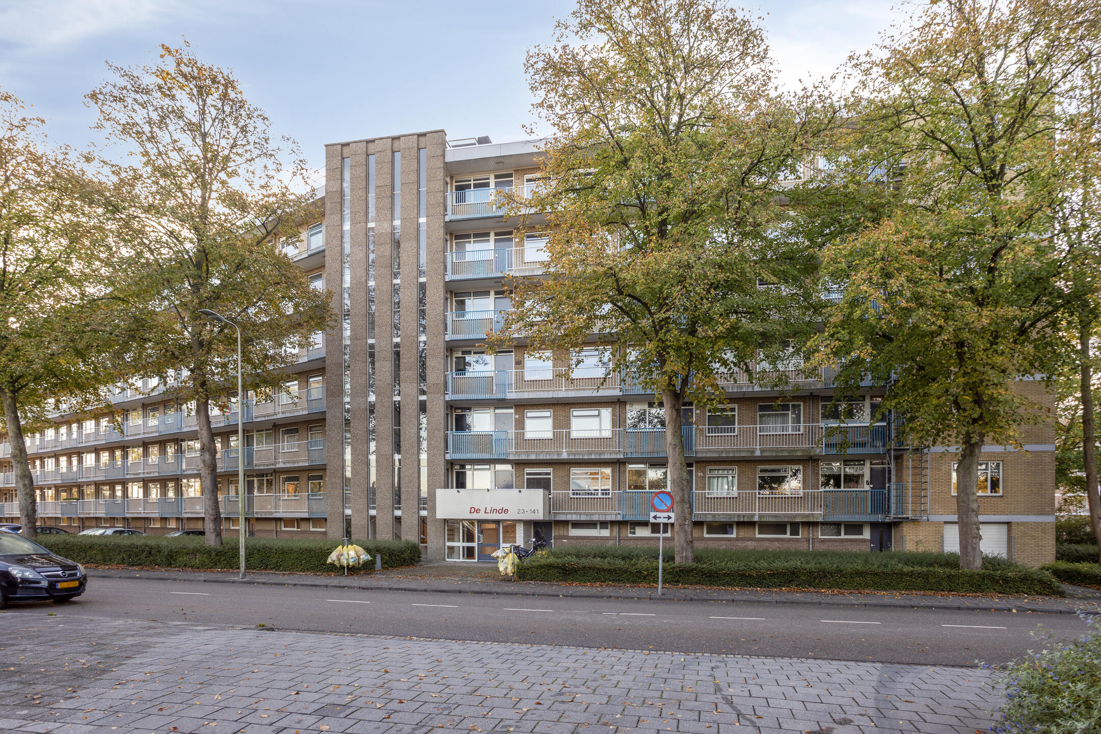 van Godewijckstraat 81